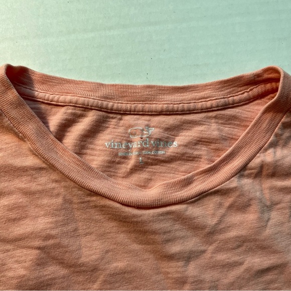 Vineyard Vines T Shirt Salmon Coral Tee Sz L Soft Cotton Fishing Pocket 2-Sided - Picture 5 of 6